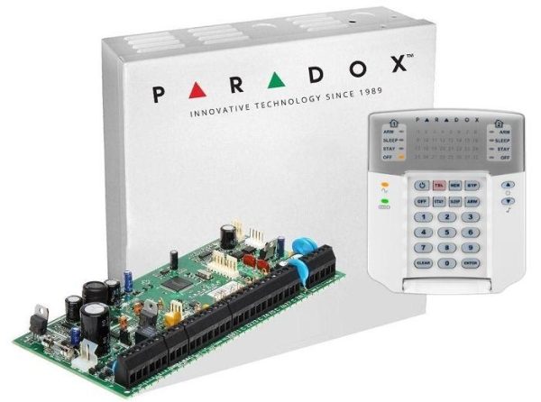 Centrala Paradox SP6000+; 8 zone pe placa (16 cu dublare