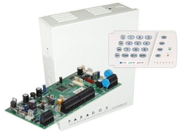 Centrala Paradox SP5500+; 5 intrări de zonă sau 10 cu